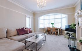 Stylish Apartment In Lytham St Annes